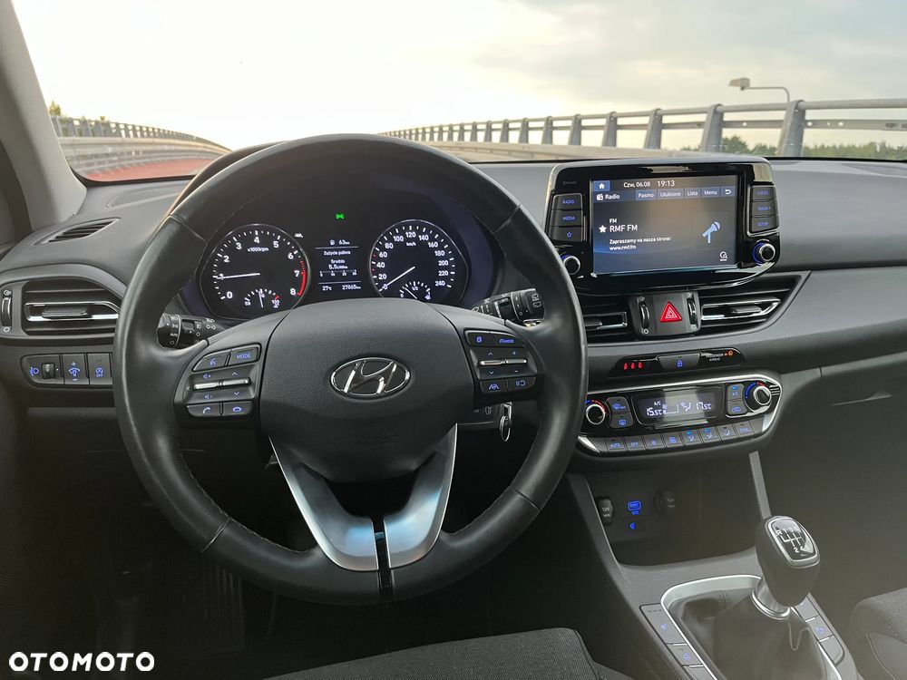 Hyundai i30 1.0 T-GDI Premium - 10