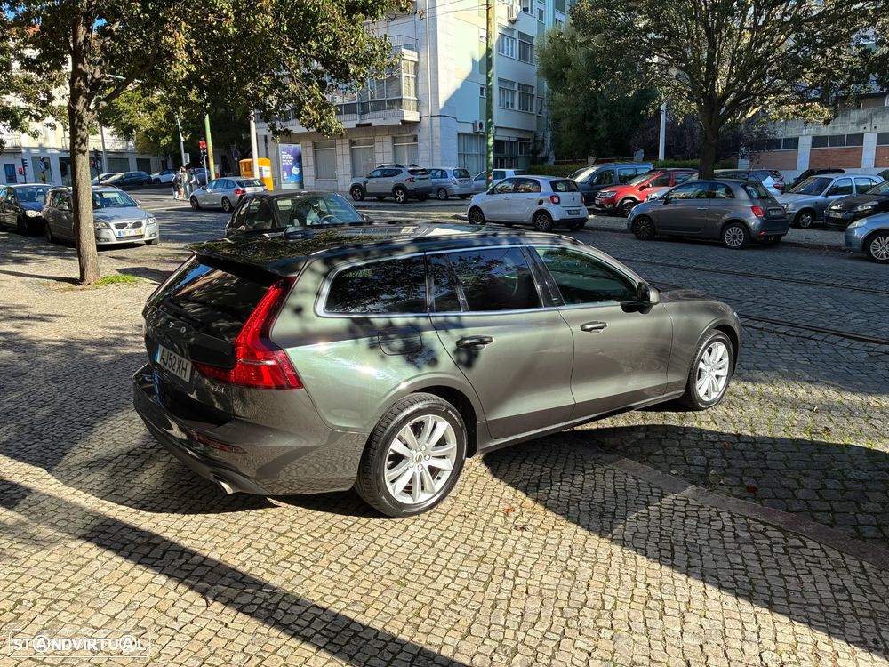 Volvo V60 2.0 B4 Momentum Plus Geartronic - 12