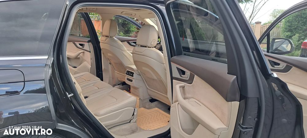Audi Q7 - 7