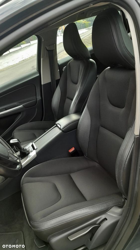 Volvo V60 D2 - 9