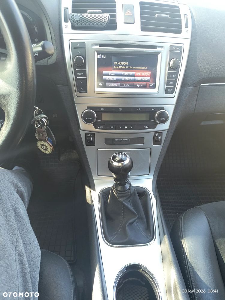 Toyota Avensis 1.8 Executive - 11