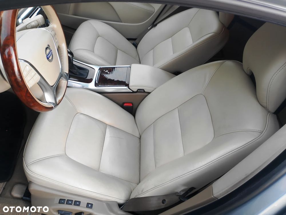 Volvo V70 - 10