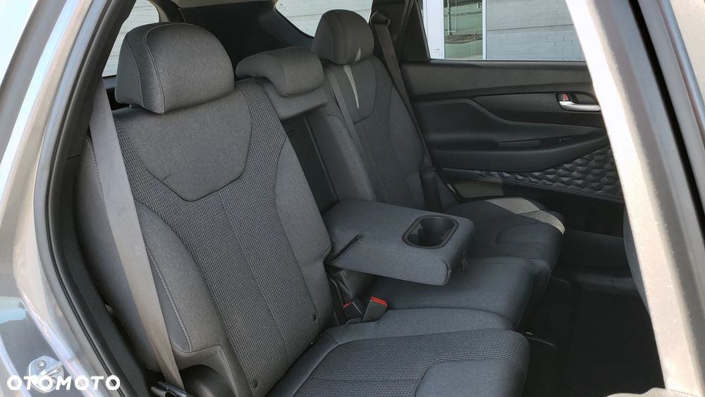Hyundai Santa Fe 2.4 Sport Utility - 24