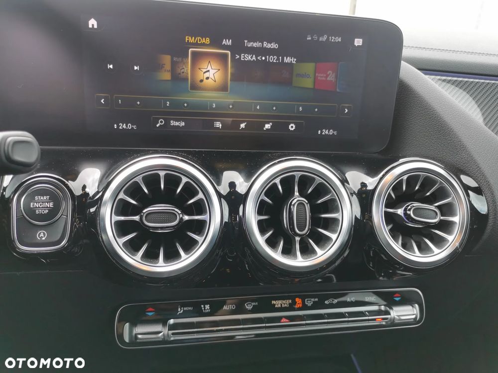 Mercedes-Benz GLA 250 4-Matic AMG Line - 14