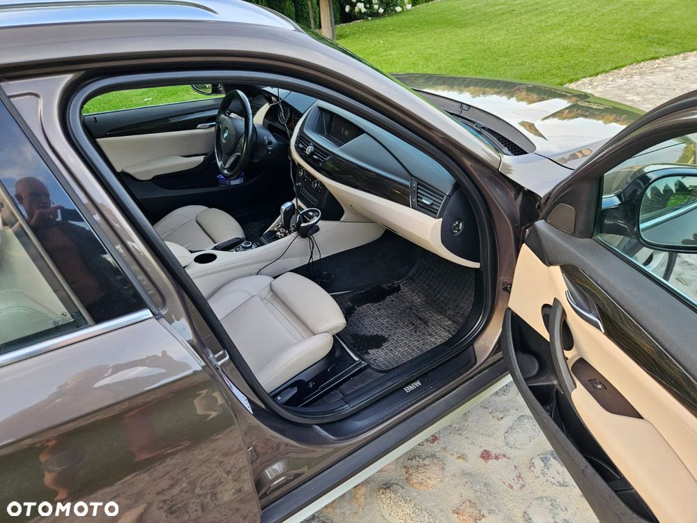 BMW X1 xDrive20d - 17