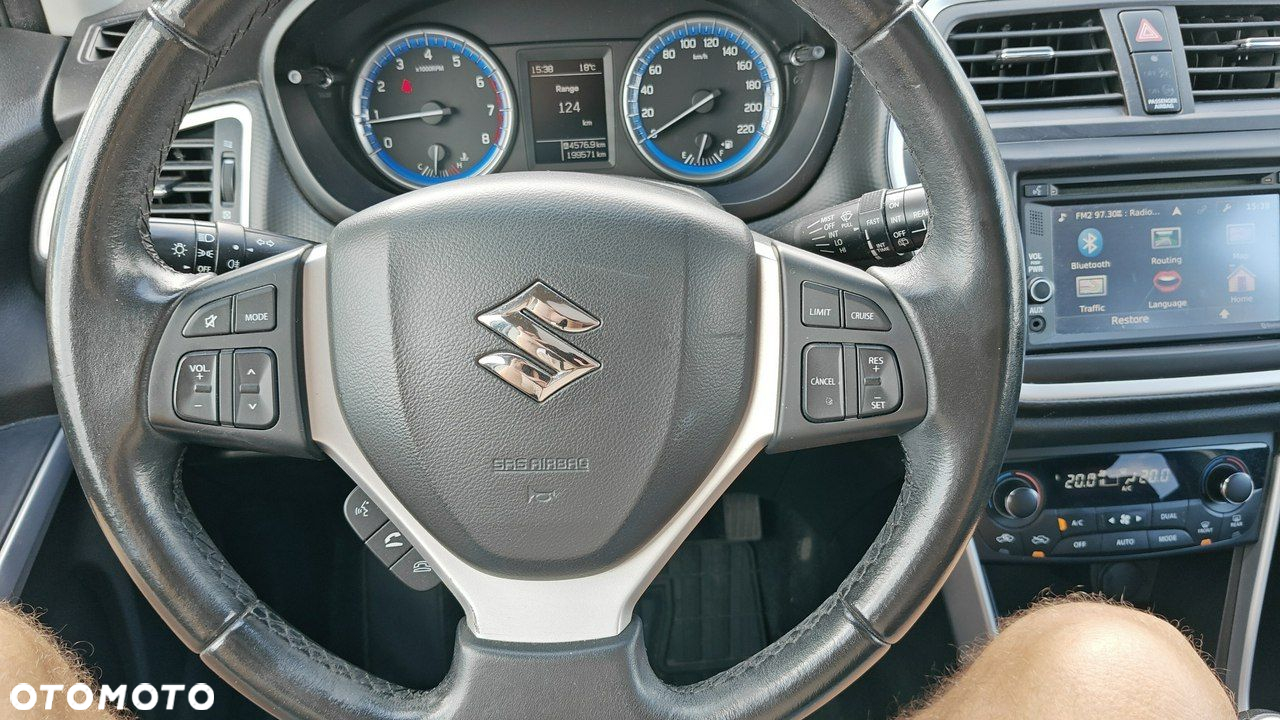 Suzuki SX4 S-Cross 1.6 Premium Plus - 23