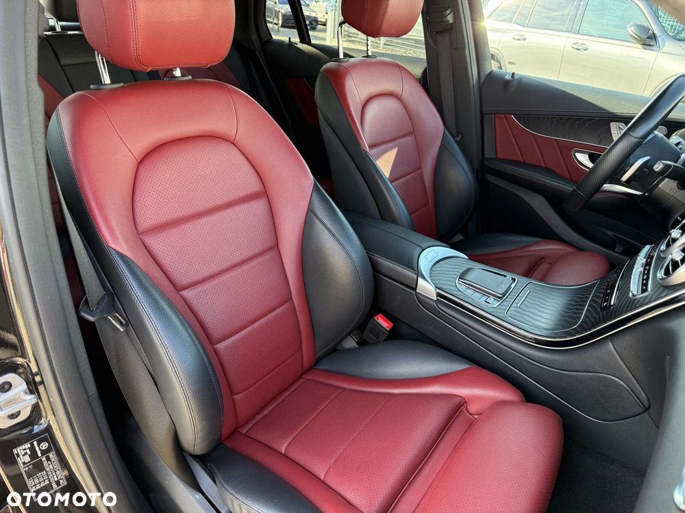 Mercedes-Benz GLC 300 d 4-Matic - 26