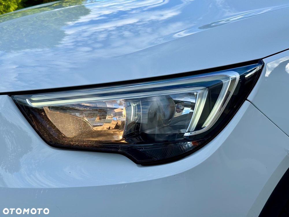 Opel Crossland X 1.2 T Design Line S&S - 39