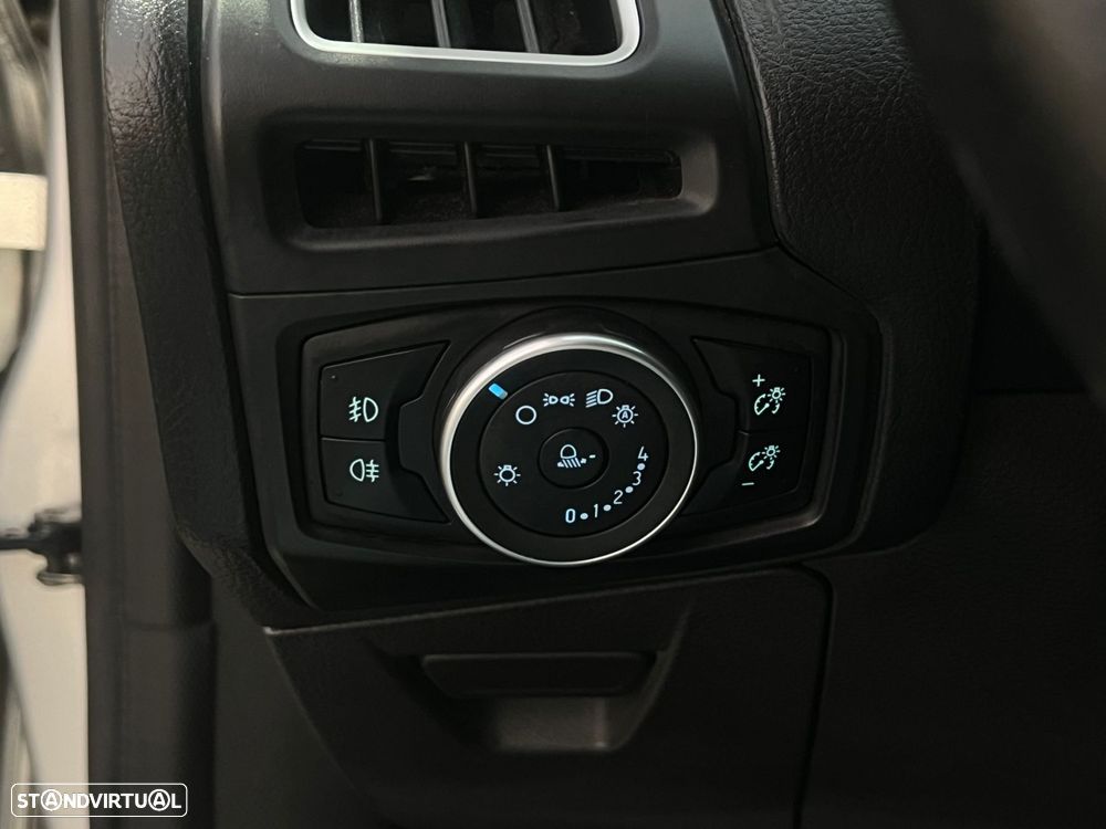 Ford Focus 1.0 EcoBoost Titanium - 14