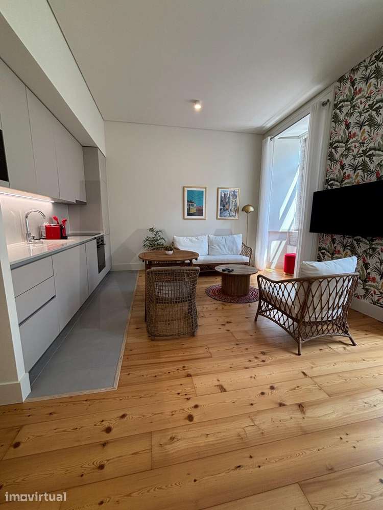 Apartamento T1 na Rua do Arsenal, Chiado - Grande imagem: 2/17