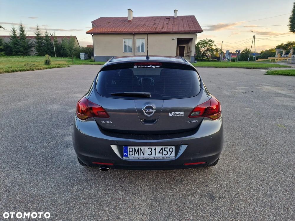 Opel Astra 1.4 T Enjoy - 4