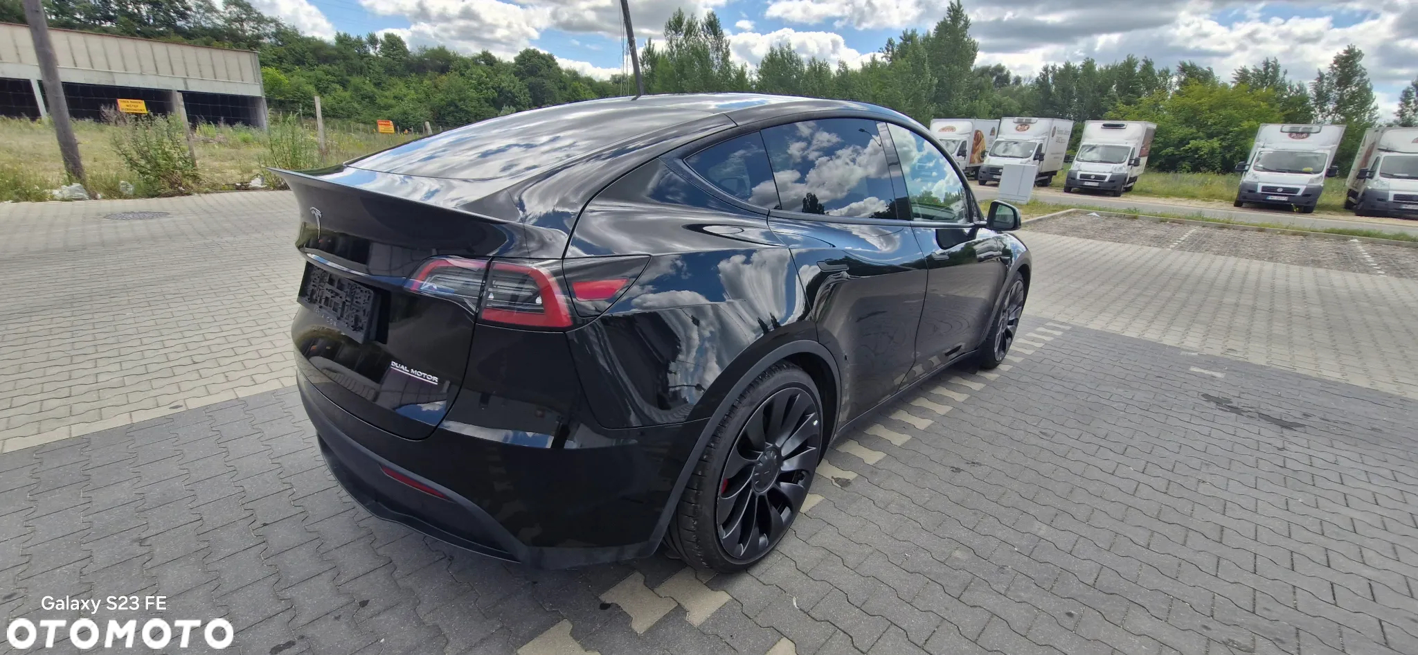 Tesla Y Performance AWD - 5