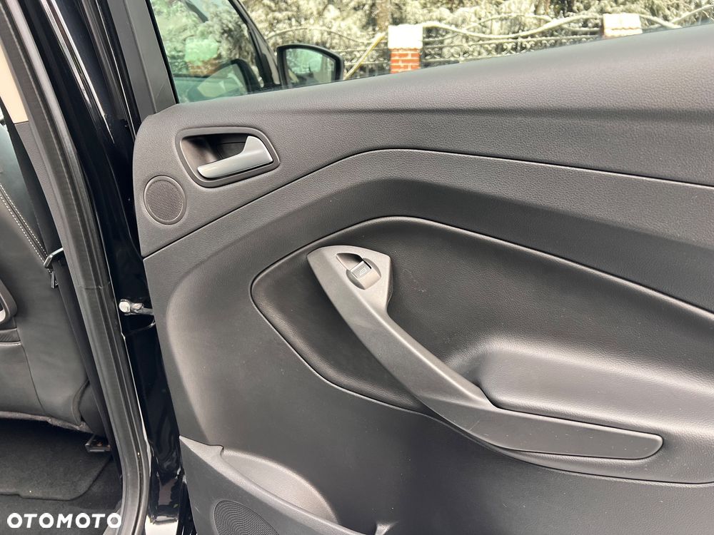 Ford Kuga 2.0 TDCi 4x4 Titanium - 23