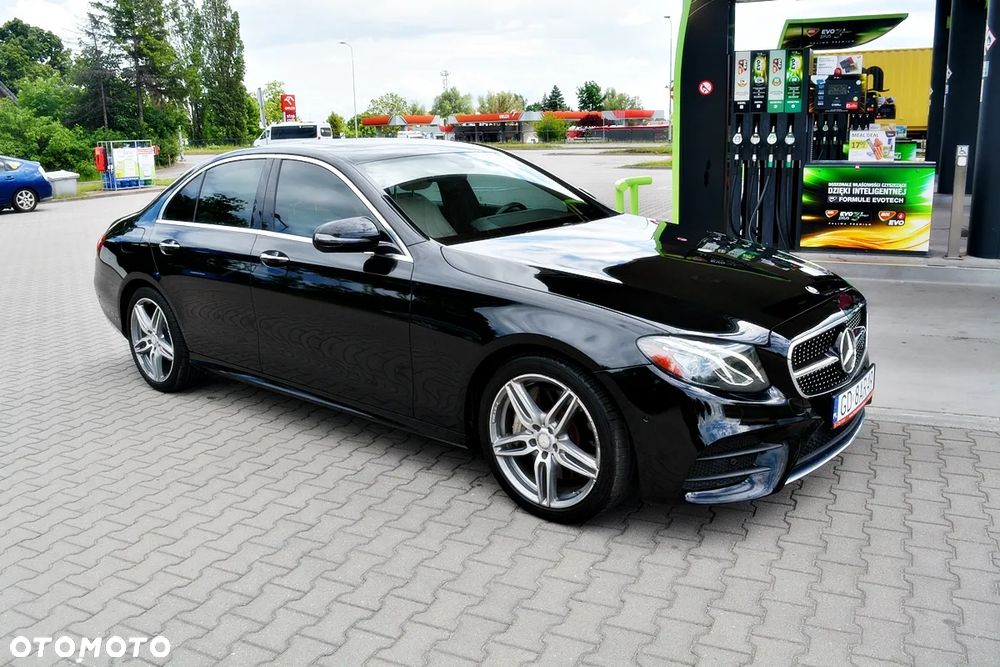 Mercedes-Benz Klasa E 300 9G-TRONIC AMG Line - 16