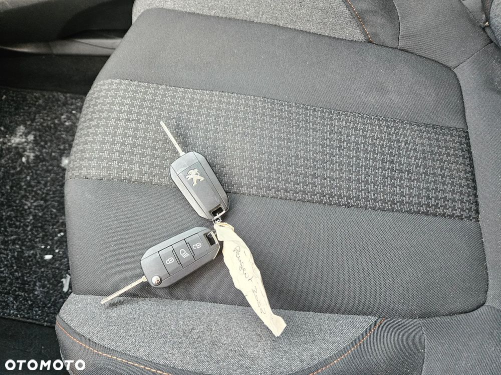 Peugeot 3008 BlueHDi 130 Stop & Start EAT8 Active Pack - 16