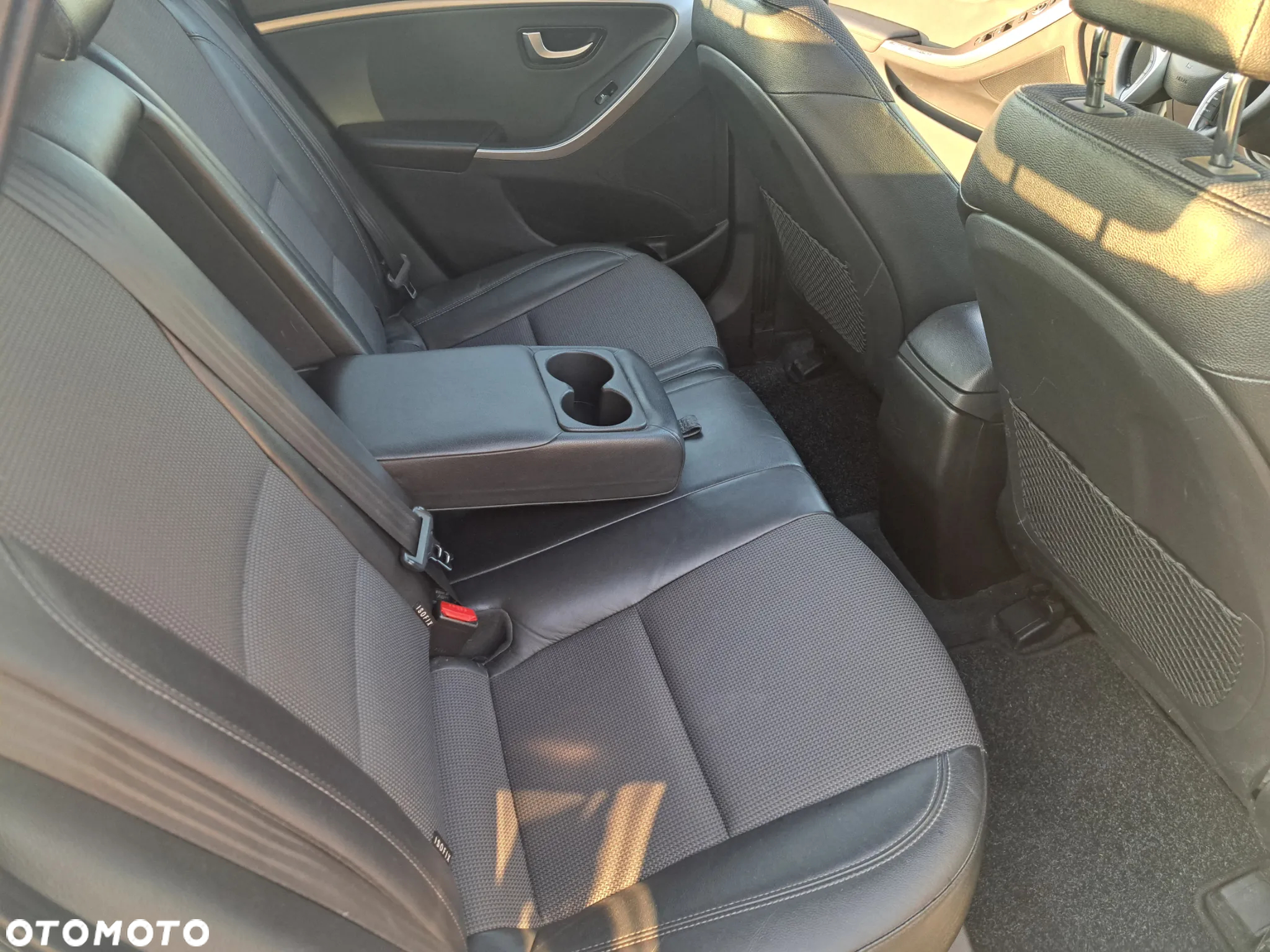 Hyundai i30 1.6 CRDi Premium - 24