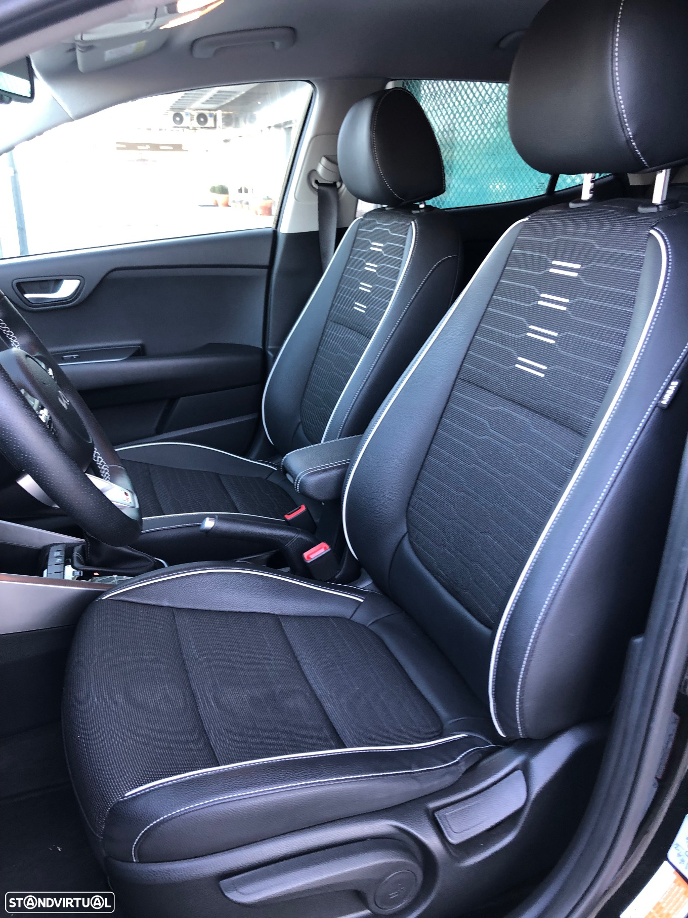 Kia Stonic 1.0 T-GDI GT Line 7DCT - 27