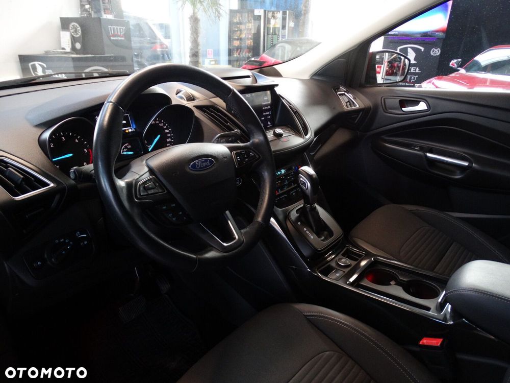 Ford Kuga - 17