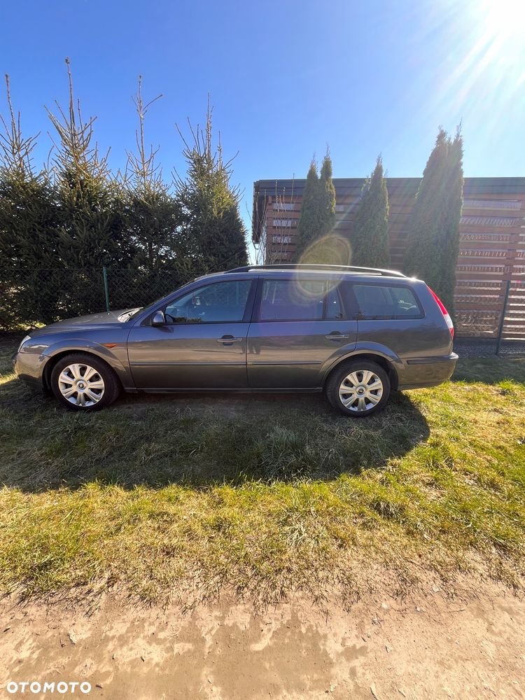 Ford Mondeo 2.0 Ghia - 2