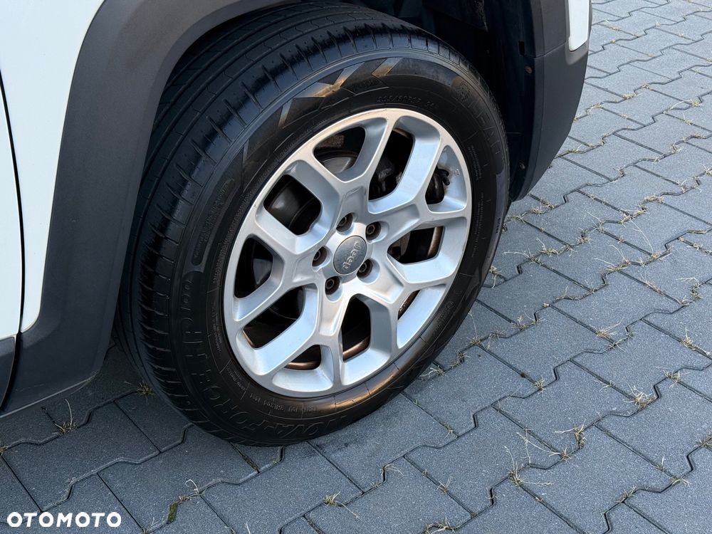 Jeep Renegade 1.4 MultiAir Limited - 33