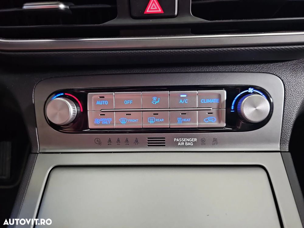 Hyundai KONA - 19