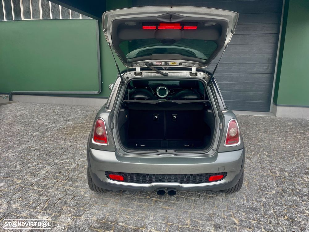 MINI Coupé John Cooper Works - 11