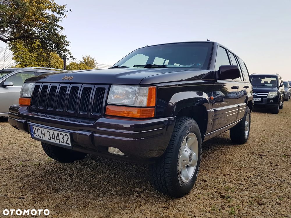 Jeep Grand Cherokee - 1