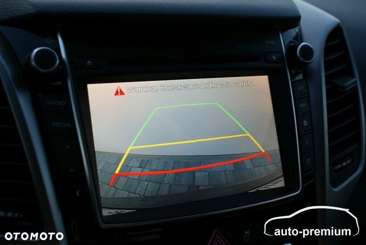 Hyundai i30 1.6 Trend - 17