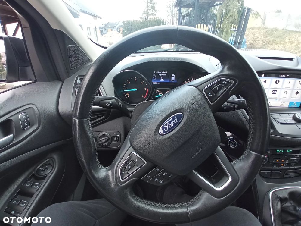 Ford Kuga 2.0 TDCi 4x4 Vignale - 22