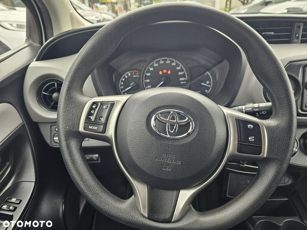 Toyota Yaris - 28