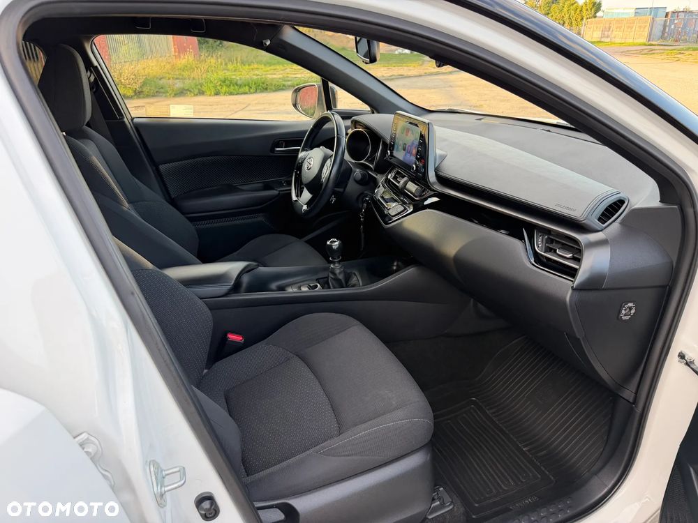 Toyota C-HR 1.2 T Premium - 16
