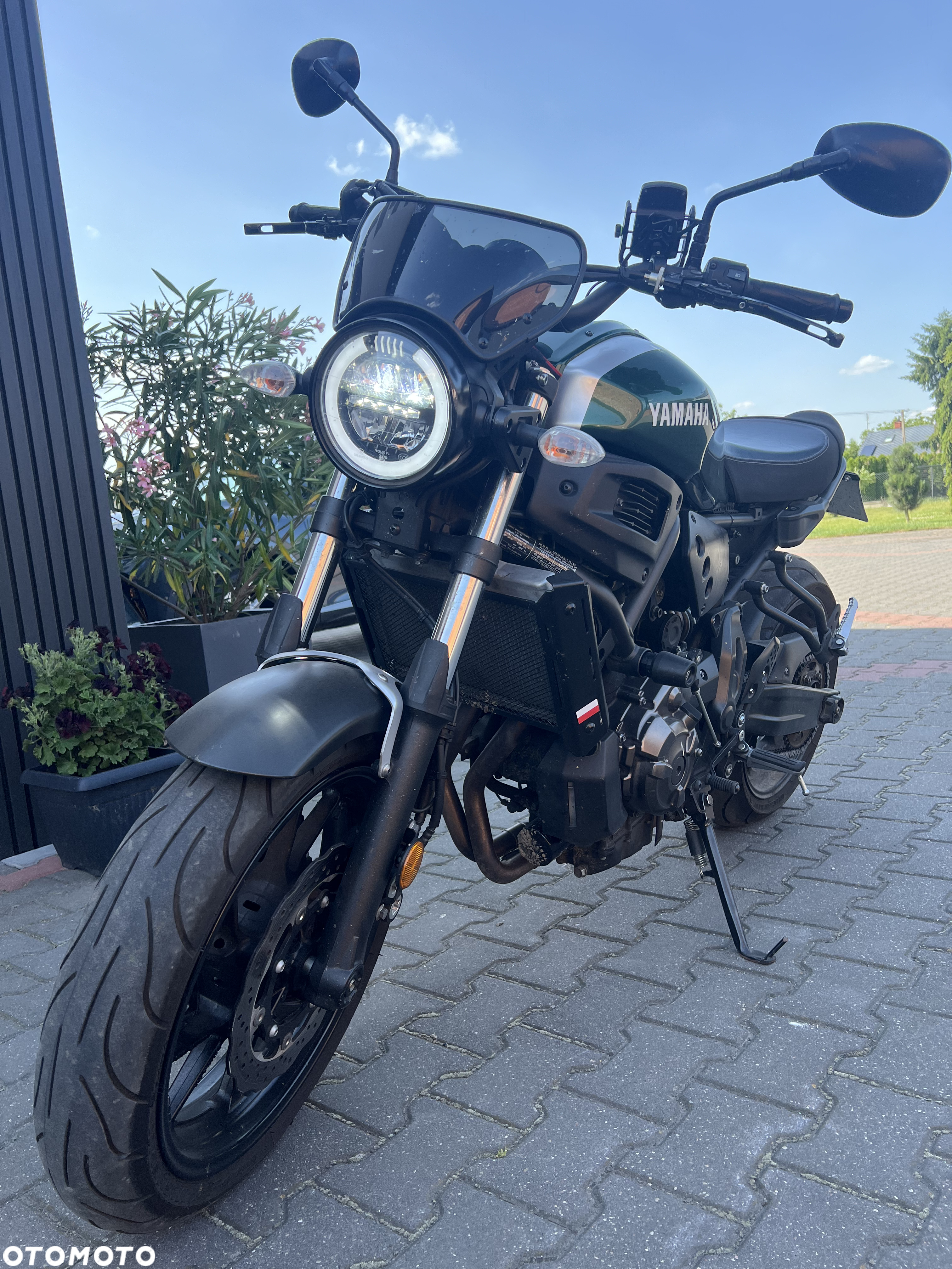 Yamaha XSR - 2