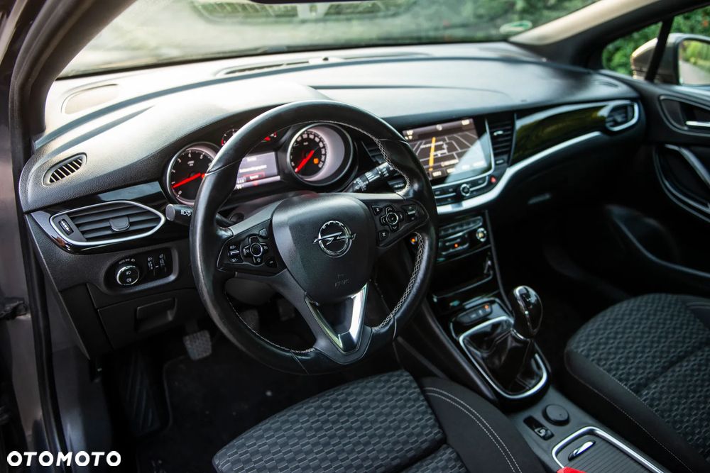 Opel Astra 1.4 Turbo Edition - 19