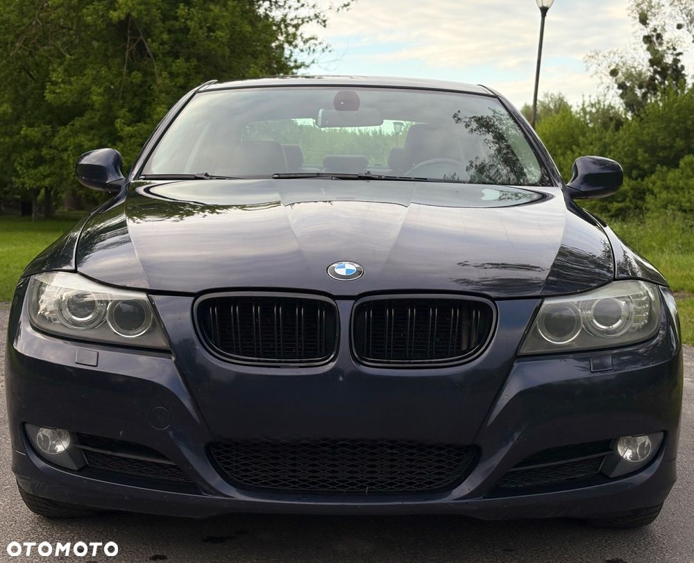 BMW Seria 3 318d - 3
