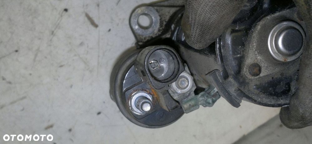 rozrusznik automat vw jetta v 2.5 - 4