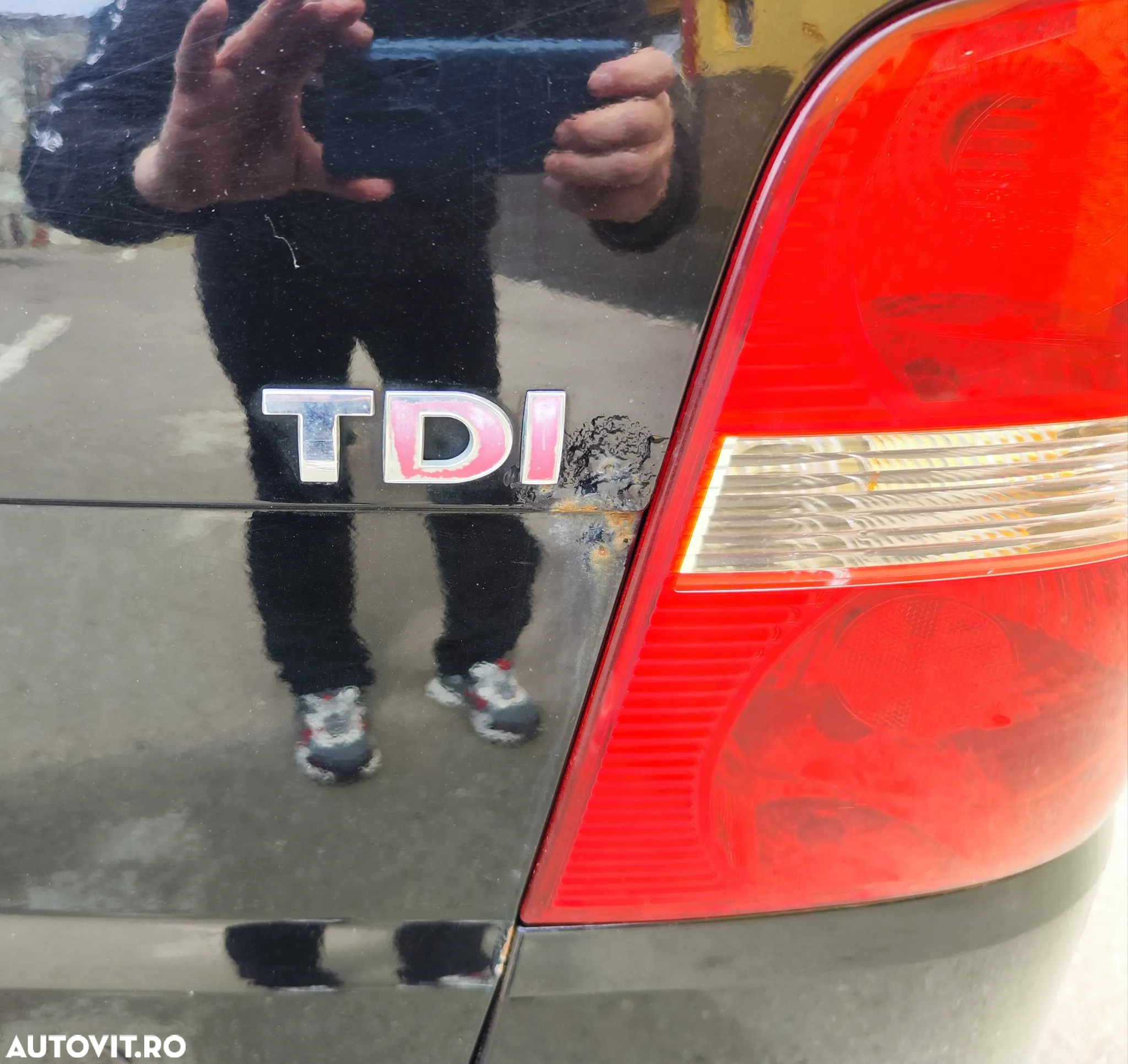 Volkswagen Touran 2.0 TDI Highline - 7