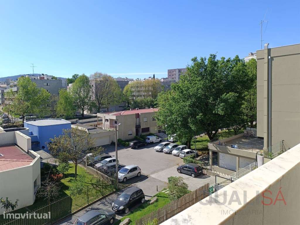 Apartamento T2 com varandas e garagem fechada em S. Vítor em Braga - Grande imagem: 5/33