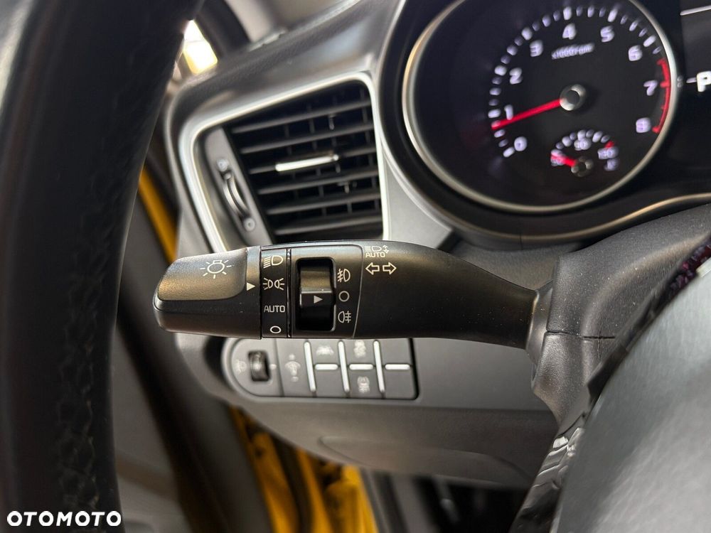 Kia XCeed - 26