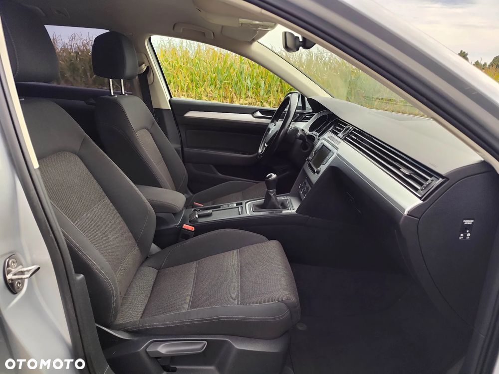 Volkswagen Passat 2.0 TDI (BlueMotion Technology) Comfortline - 6