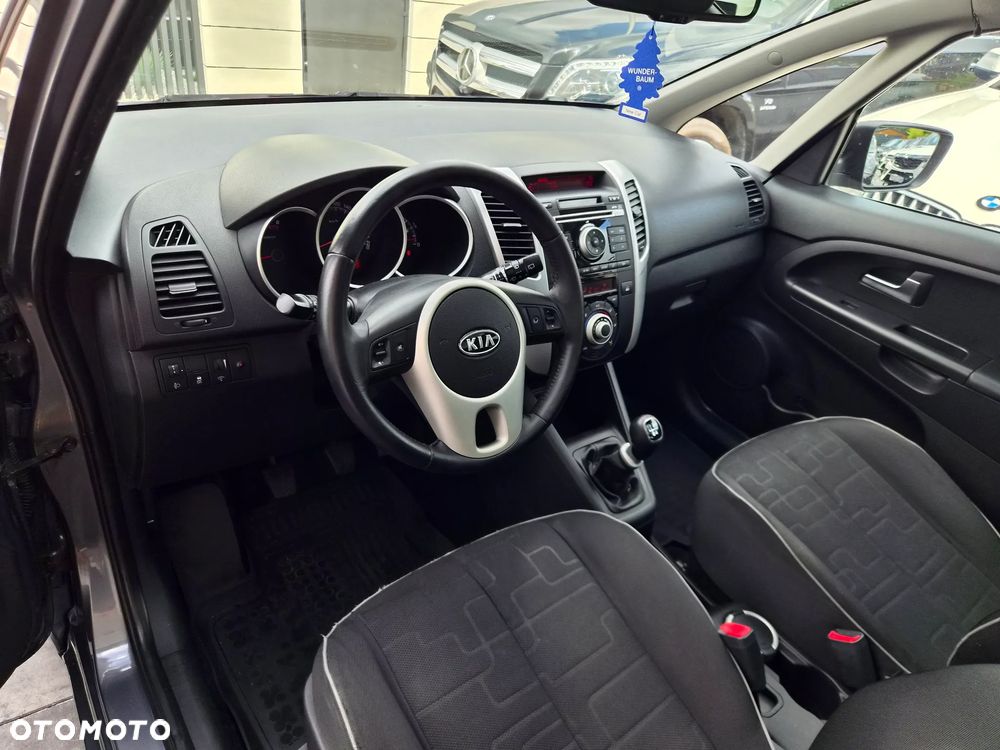 Kia Venga 1.4 L - 13