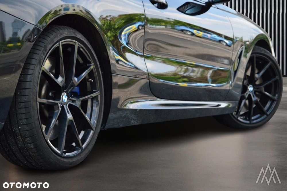 BMW Seria 8 - 14