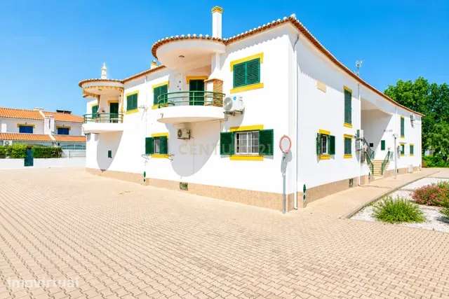 Apartamento de 3 assoalhadas e garagem em Altura- Oportunidade Única! - Grande imagem: 2/35
