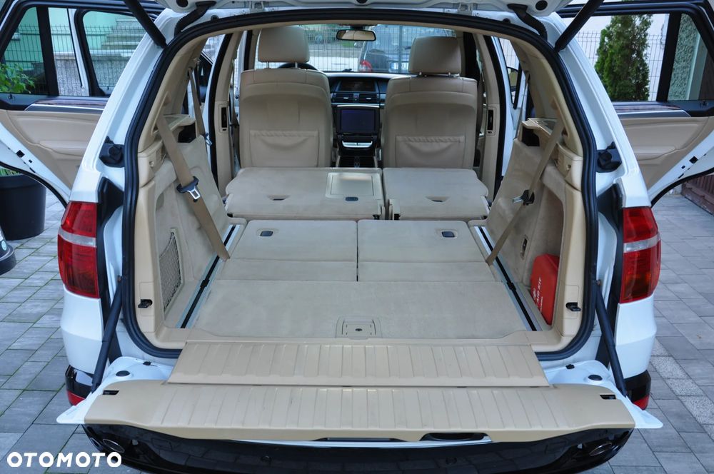 BMW X5 3.0si - 23