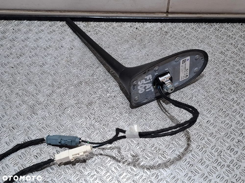 Antena podstawa Fiat 500 rok 2024 nr 00521926900 - 5