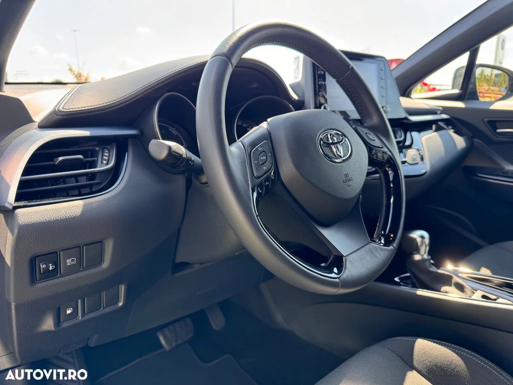 Toyota C-HR 1.8 HSD 122 CP 4x2 CVT Style - 13