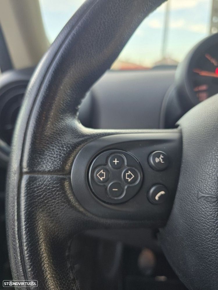 MINI Countryman Cooper D - 15