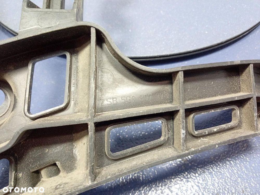 VW GOLF VII KOMBI ŚLIZG ZDERZAKA LEWY TYŁ 5G9807375 - 6