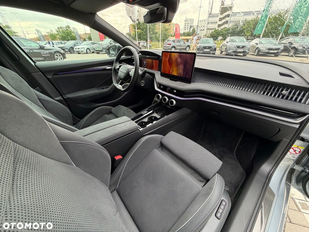 Skoda Superb 2.0 TSI Sportline DSG - 16