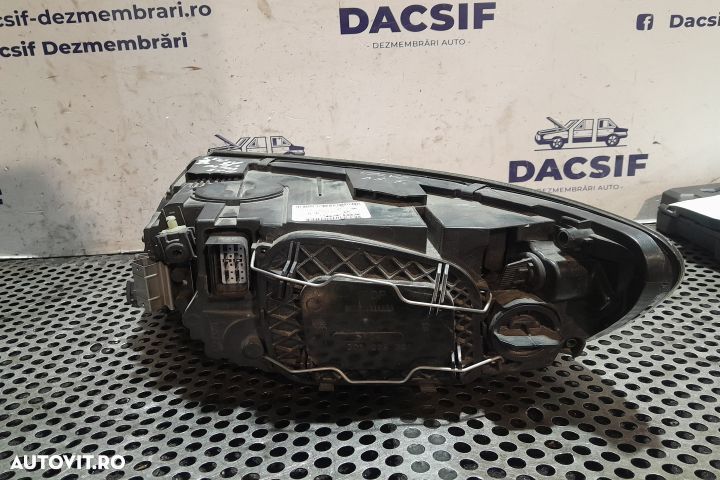 Far dreapta 31265695 / 0301237202 31265695 / 0301237202 Volvo V50 1 [ - 3