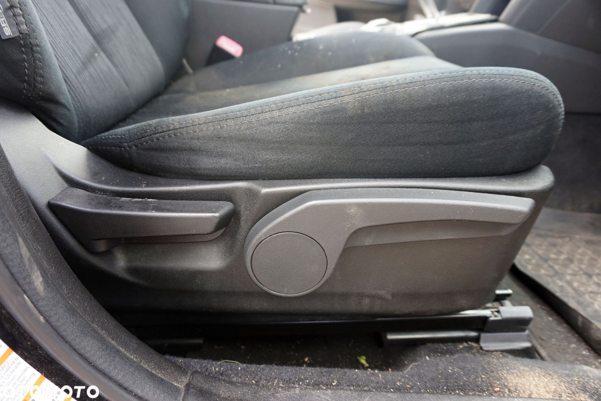 FOTEL PRZEDNI PRAWY OUTBACK IV BR KOMBI GRZANY SUBARU 2009-2014 - 3